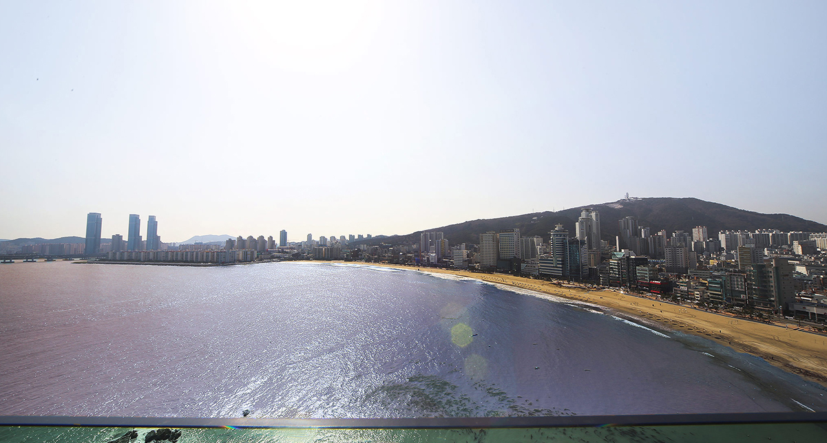퍼스트 루프탑 플로어